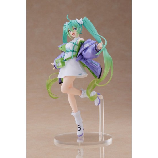 Taito Prize Hatsune Miku Fashion Sporty Figure 18cm - Hatsune Miku - Plastmasas figūriņa