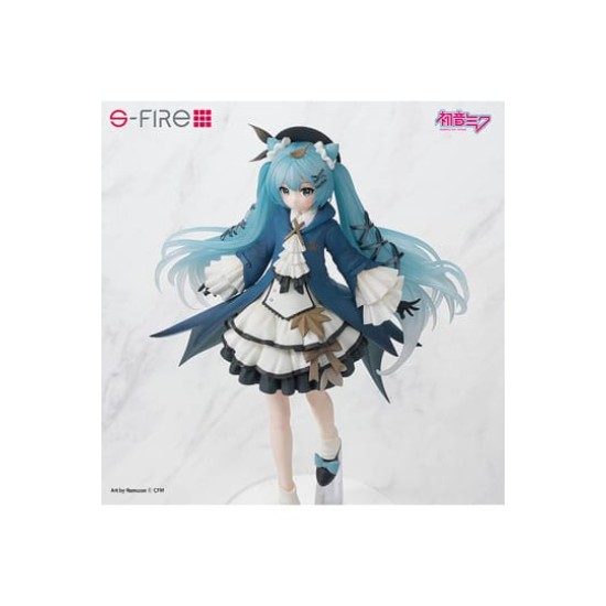 Sega Hatsune Miku Figure 22cm - Miku Autumn Outing - Plastic figure