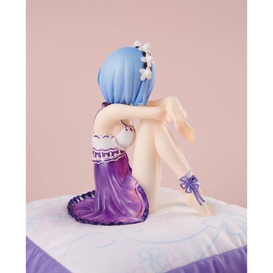 Kadokawa Re:Zero Starting Life in Another World 1/7 Ver. Purple Lingerie Figure 17cm - Rem Birthday - Plastmasas figūriņa