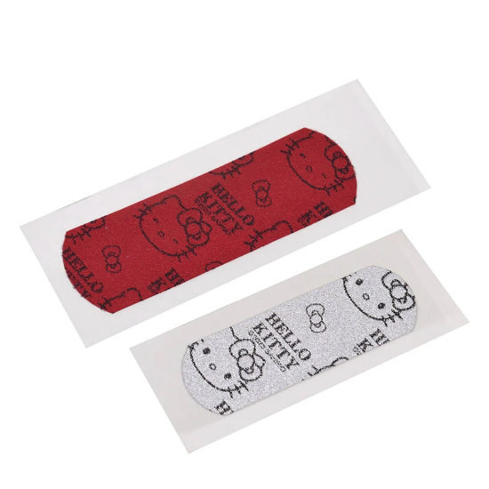 Take Care Hello Kitty Metal Bandage Box in Red (24 pcs.) - Plāksteru komplekts