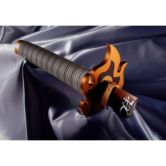 Tamashii Nations Demon Slayer Kimetsu no Yaiba Proplica Replica 1/1 ABS Plastic Broken Nichirin Sword (Kyojuro Rengoku) 31cm - Zobens