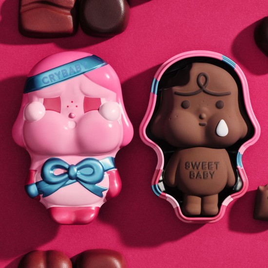 Pop Mart Crybaby Crying For Love Series Blind Box Figure - Plastmasas figūriņa