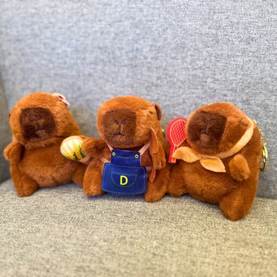 7Toys Capybara Assorted Housekeeper Plush Keychain 11cm - Kapibara Plīša atslēgu piekariņš