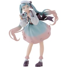 Banpresto Hatsune Miku Camera Holiday Memories Figure 20cm - Hatsune Miku - Plastmasas figūriņa