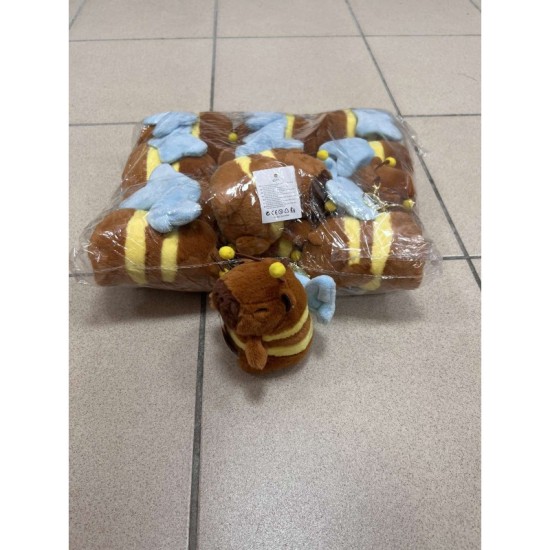Capybara Backpack Plush Keychain 11cm - Bee
