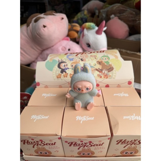 The Monsters V5 Series Blind Box Random Figure - Plastmasas figūriņa